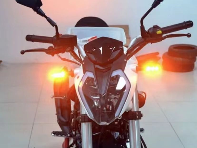 春风150nk双闪怎么开？-有驾