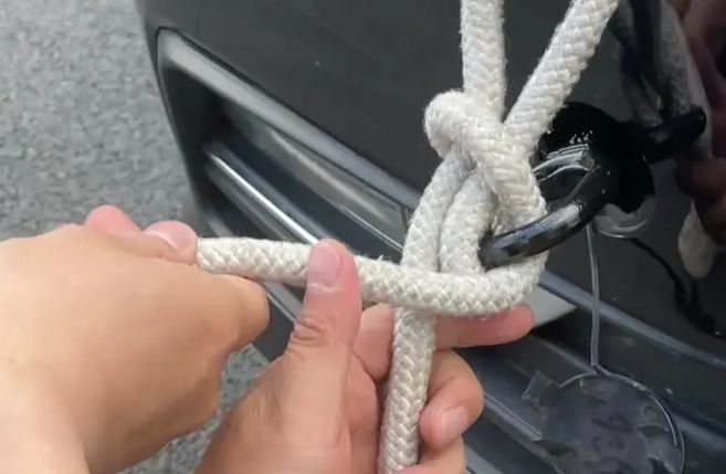 十代思域拖车钩在什么位置?-有驾