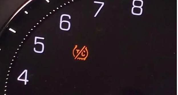 凯迪拉克出现tc标志是什么意思?-有驾 凯迪拉克出现tc标志是什么意思?-有驾