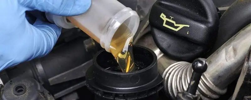 oillife汽车仪表盘什么意思-小鱼阁 oillife汽车仪表盘什么意思-小鱼阁
