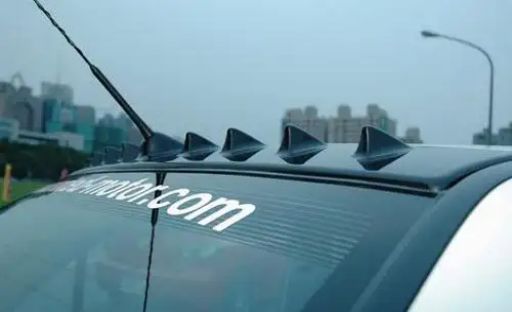 车顶的天线可以不要吗-有驾