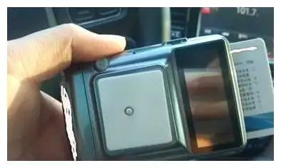 ETC必须安装在挡风玻璃上吗?-有驾 ETC必须安装在挡风玻璃上吗?-有驾