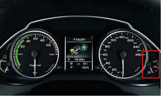 汽车油表盘上的标识-有驾