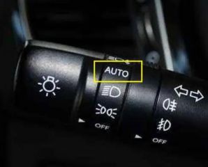 车上的auto是什么意思-有驾