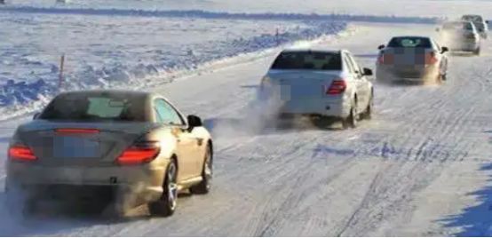 驾驶汽车在冰雪道路怎样安全行车-有驾