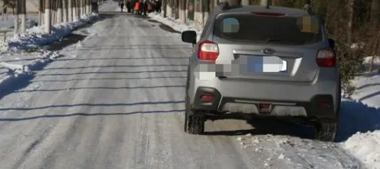 驾驶汽车在冰雪道路怎样安全行车-有驾