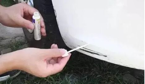 车上的刮痕如何处理-有驾