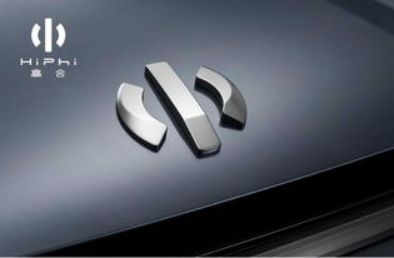 一个括号中间一竖是什么车标-有驾