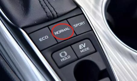 车上pwr按键是什么意思-有驾