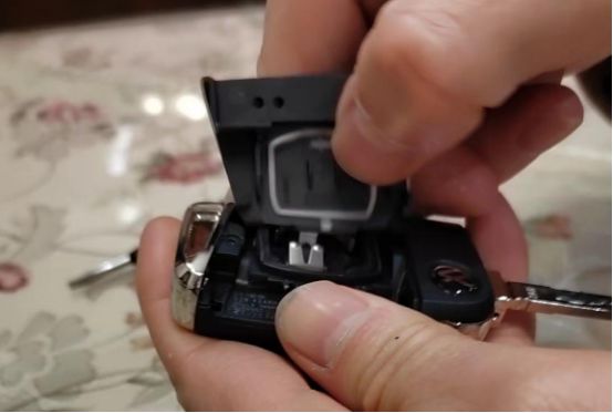 大众车换车钥匙电池-有驾