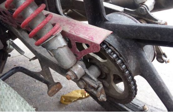 摩托车脱档的意思-有驾