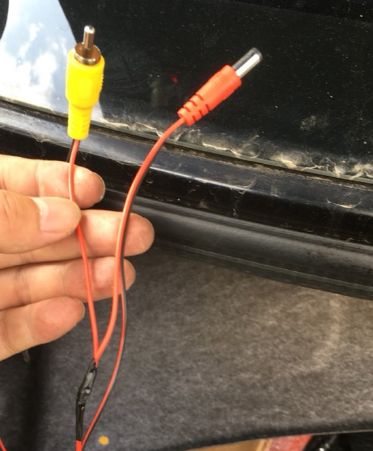 车子倒车影像无信号怎么回事-有驾