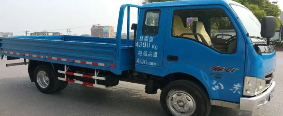什么是蓝牌黄牌车-有驾