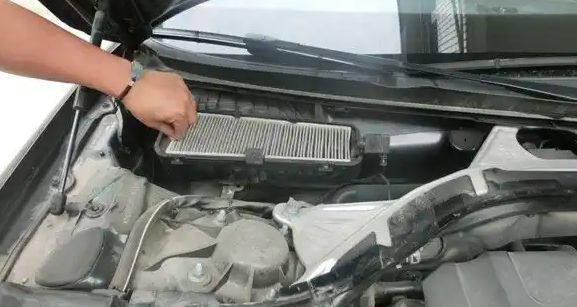 逍客空调滤芯在什么位置-有驾