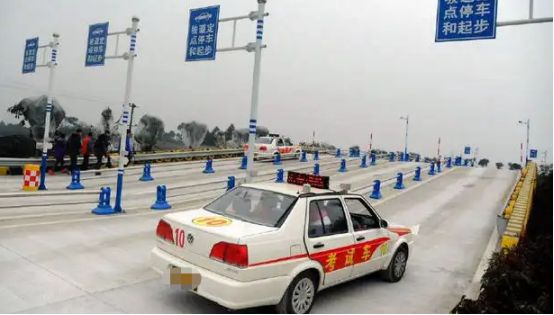 科目二科目三一共只有五次机会吗-有驾 科目二科目三一共只有五次机会吗-有驾
