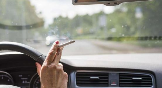 一个烟头能把车燃烧吗-有驾