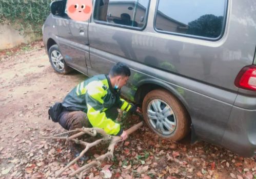 车辆陷入泥地怎么办-有驾 车辆陷入泥地怎么办-有驾