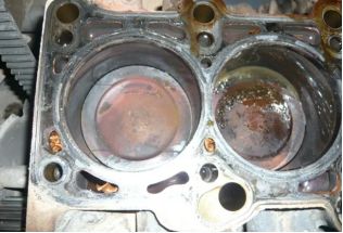 自动挡猛加油冒大量白烟-有驾 自动挡猛加油冒大量白烟-有驾