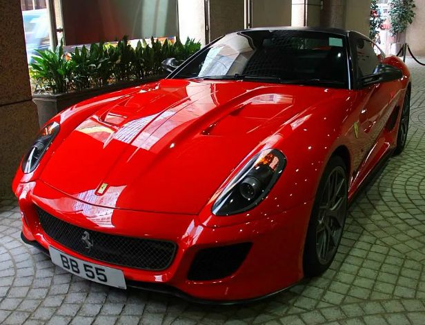 法拉利红是什么色号-有驾