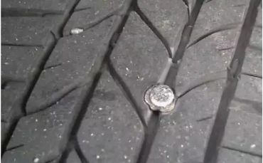 车后轮处跑起来有哒哒哒声音-有驾 车后轮处跑起来有哒哒哒声音-有驾