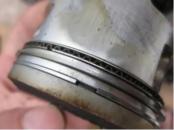 摩托车轻微漏机油问题大吗-有驾 摩托车轻微漏机油问题大吗-有驾