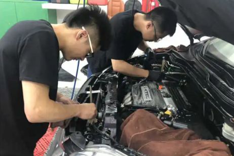 汽车发动机黄灯亮什么原因-有驾 汽车发动机黄灯亮什么原因-有驾