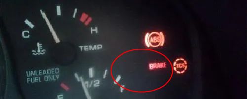 brake灯亮了是什么原因-有驾 brake灯亮了是什么原因-有驾