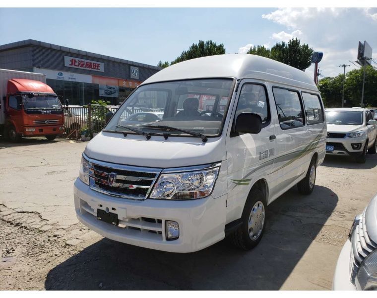 小型专用客车和小型普通客车区别-有驾