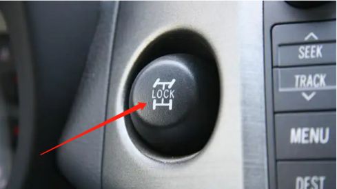 4wd故障灯亮-有驾