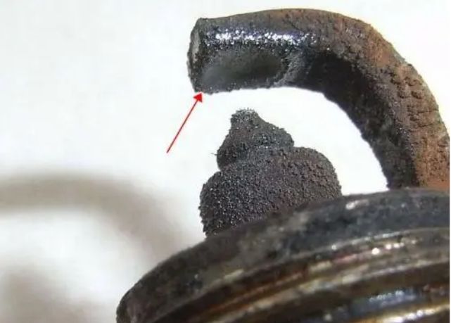 火花塞燃烧的8种状态-有驾 火花塞燃烧的8种状态-有驾