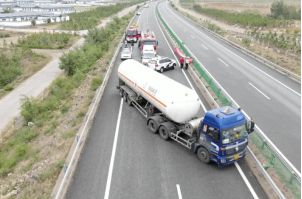 高速公路紧急情况避险处理原则是什么-有驾 高速公路紧急情况避险处理原则是什么-有驾