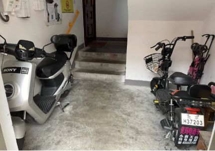 电动车在楼道充电违法吗-有驾