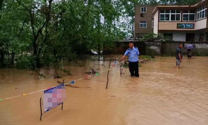 漫水道路行车时应该怎么办-有驾