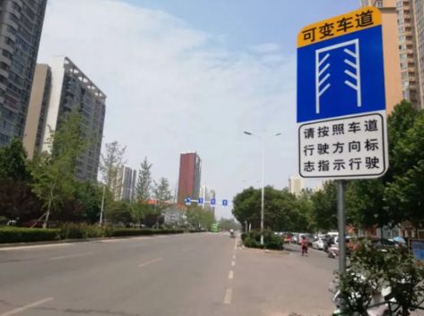 道路上锯齿状白色实线是什么标线-有驾