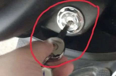 电车锁打不开钥匙拧不动-有驾 电车锁打不开钥匙拧不动-有驾