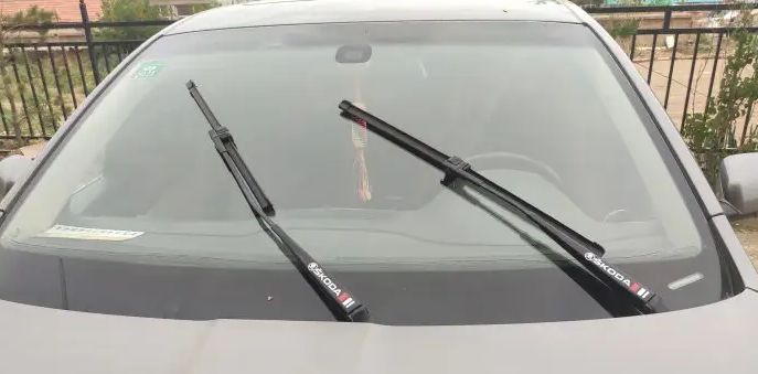 宝骏730 雨刮尺寸-有驾