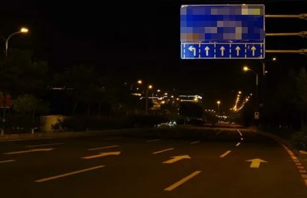 车上的side是什么意思-有驾