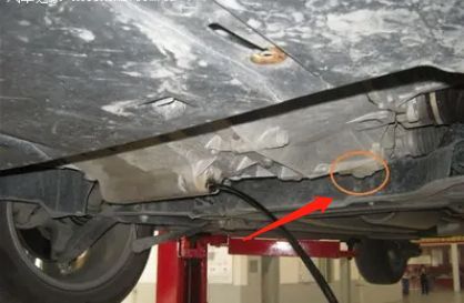 轿车怎样才能放出汽油来-有驾