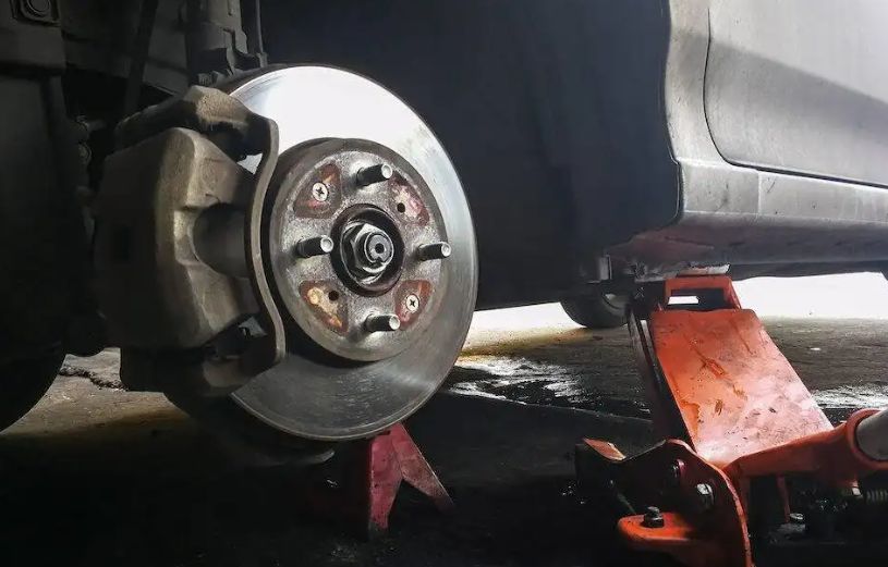 半轴螺丝老松怎么回事-有驾