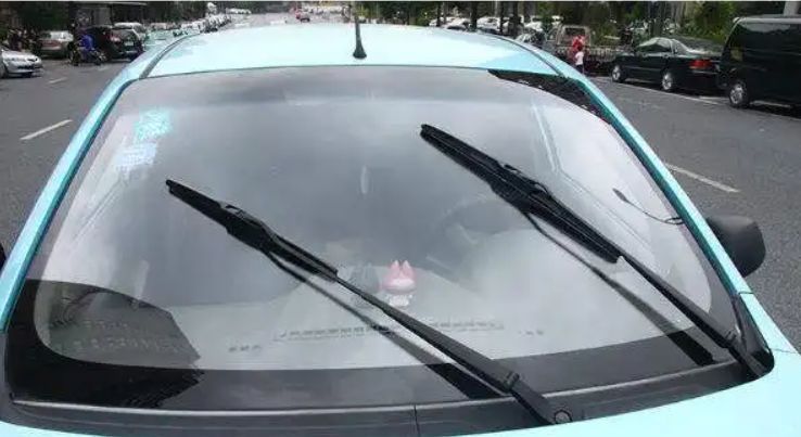 汽车雨刮器速度变慢了,是什么原因-有驾