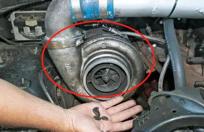 换了新增压器还串油怎么回事-有驾