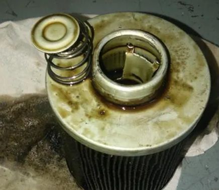 别克英朗tc斜杠黄灯亮是什么意思-有驾