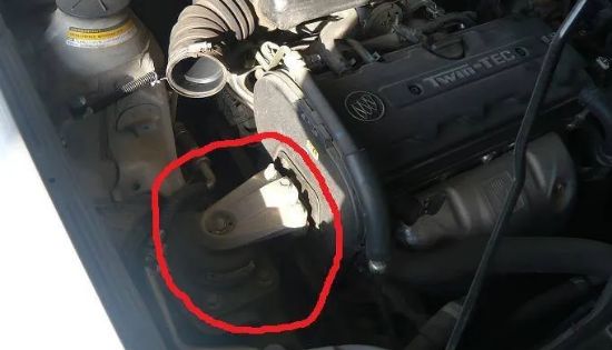 刹车时方向盘抖动是什么原因怎么解决-有驾