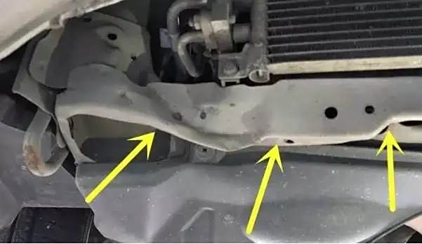 刹车时方向盘抖动是什么原因怎么解决-有驾