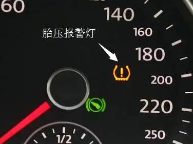 里程表上面有个黄灯亮了什么状况?-有驾