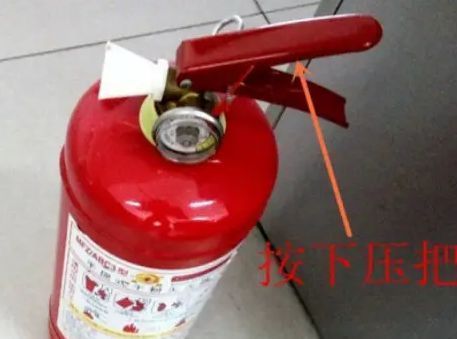 汽车里用放灭火器吗-有驾 汽车里用放灭火器吗-有驾