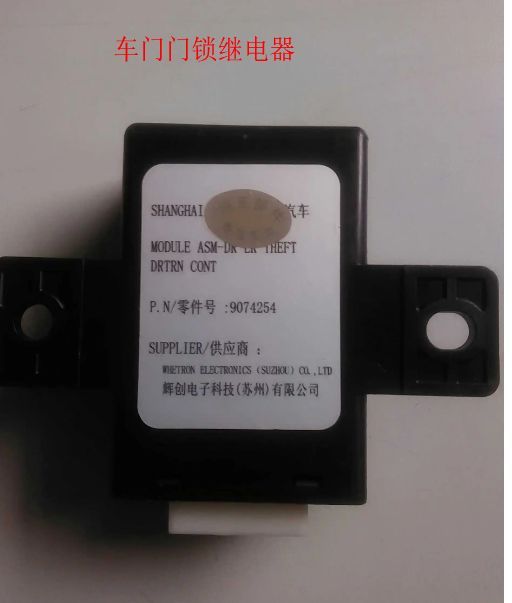 车行驶中双闪自动闪原因-有驾