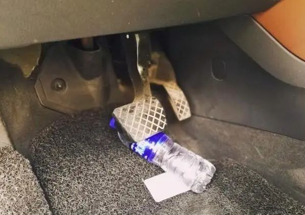 汽车点不着火刹车踩不动怎么回事-有驾 汽车点不着火刹车踩不动怎么回事-有驾
