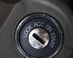 lock acc on start分别是什么意思-有驾