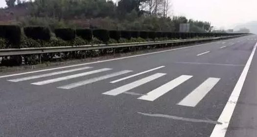 车距确认线有哪三种-有驾